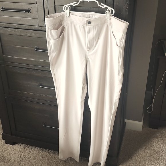 johnnie-O Other - johnnie-O Prep-Performance pants. Stone 40x32